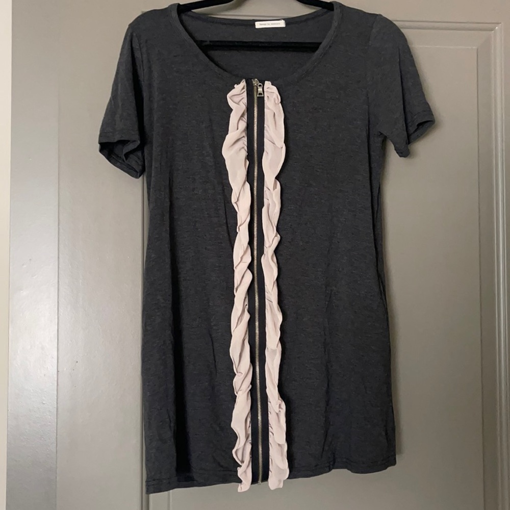 Boutique dress with ruffles, zipper, and pockets!!!